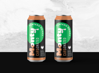 Canettes de soda sur un fond noir et blanc