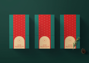 Trois emballages cadeaux de Noël, vue de dessus