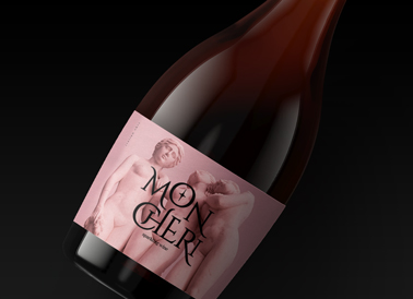 Vergrößerte Ansicht eines geneigten Champagner-Etiketts