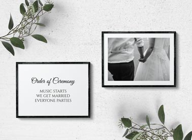 إطاران خشبيان أفقيان مع فروع نباتات