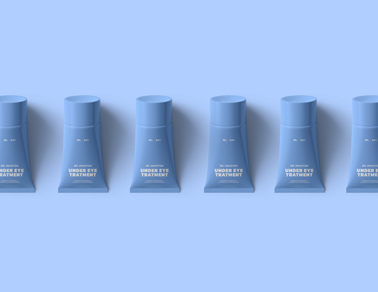 Seis Tubos de Creme em um Fundo Azul
