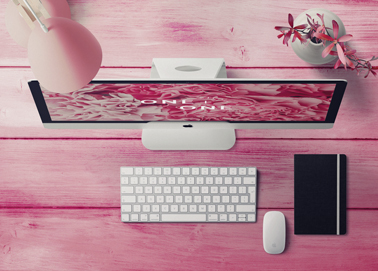 Um iMac com uma Lâmpada, Vista de Cima