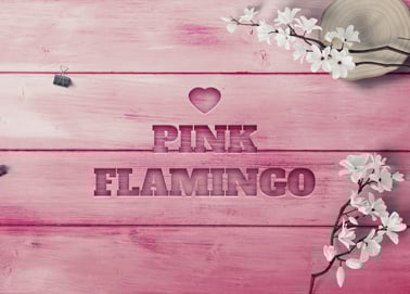 Letras Esculpidas e Flores Brancas