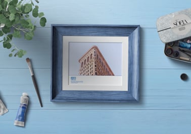 Foto enmarcada con un kit decorativo