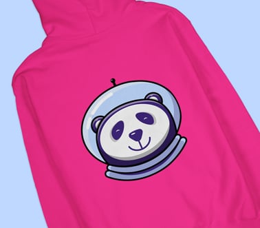 Ein trendiger Grafik-Kapuzenpullover in der Rückenansicht