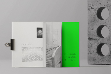 Открытый каталог на нейтральном фоне