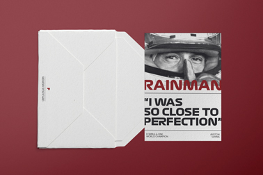 Postal con un sobre abierto