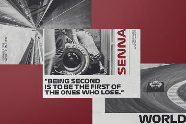 Tres postales sobre una superficie roja