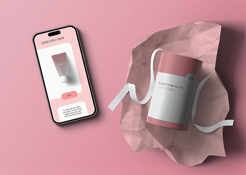 iPhone и флакон для косметики