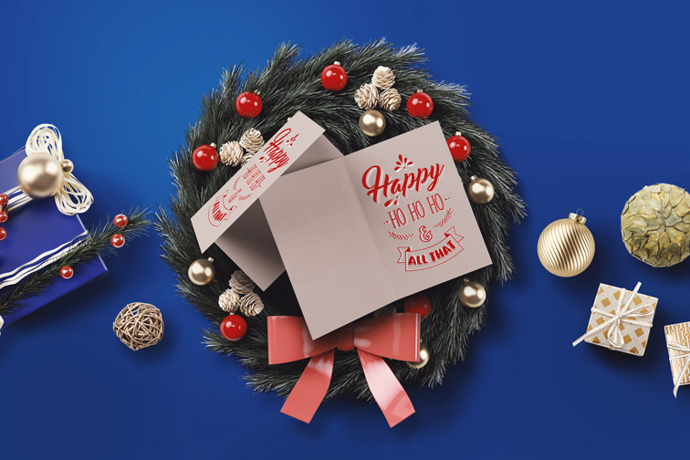 Couronne de Noël avec décorations