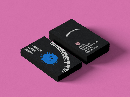 Deux piles de cartes de visite vues de dessus