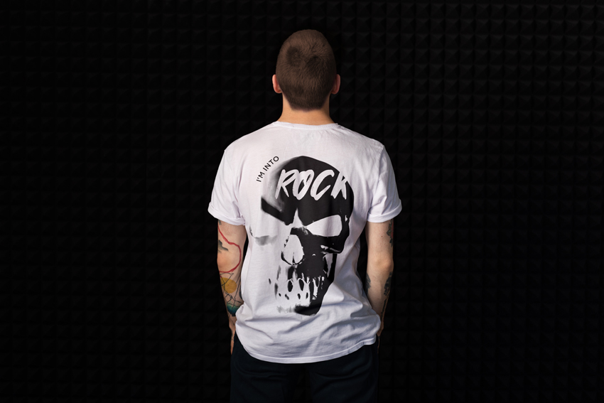 Homme en T-shirt Vue de dos