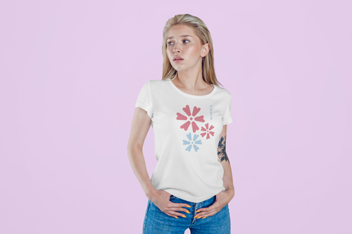 Stüdyoda Poz Veren Kadın