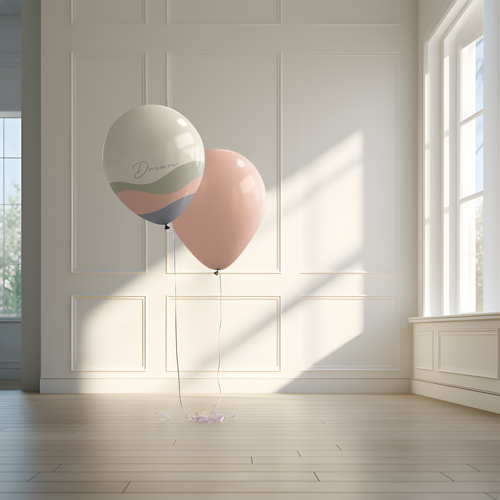 Globos flotando en una casa