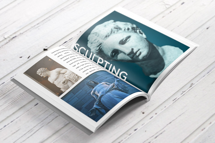 角度の開いている雑誌のモックアップ