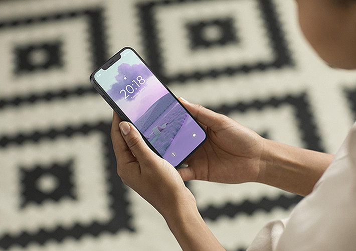 Kit de mockups réalistes pour iPhone 13