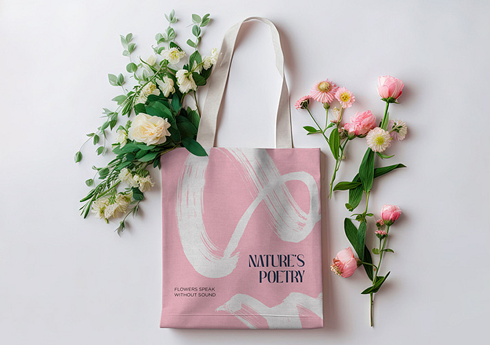 Bolsas de tela con elementos florales