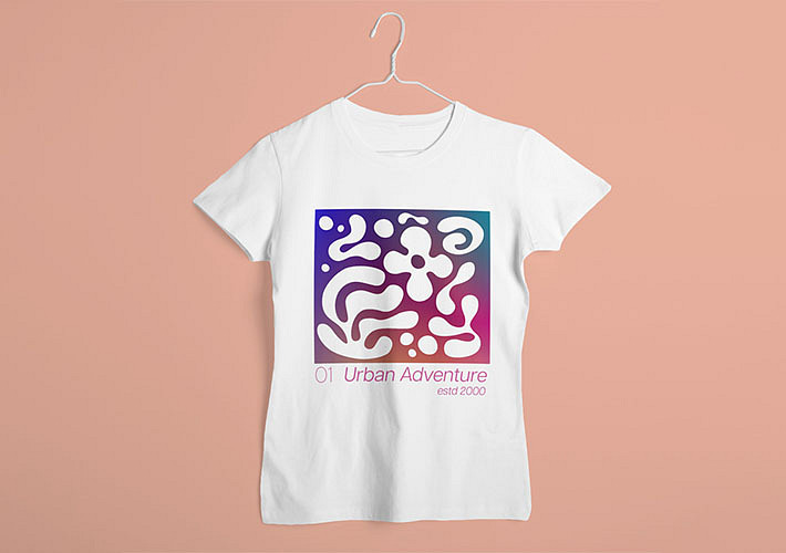 高級コットンTシャツのモックアップ