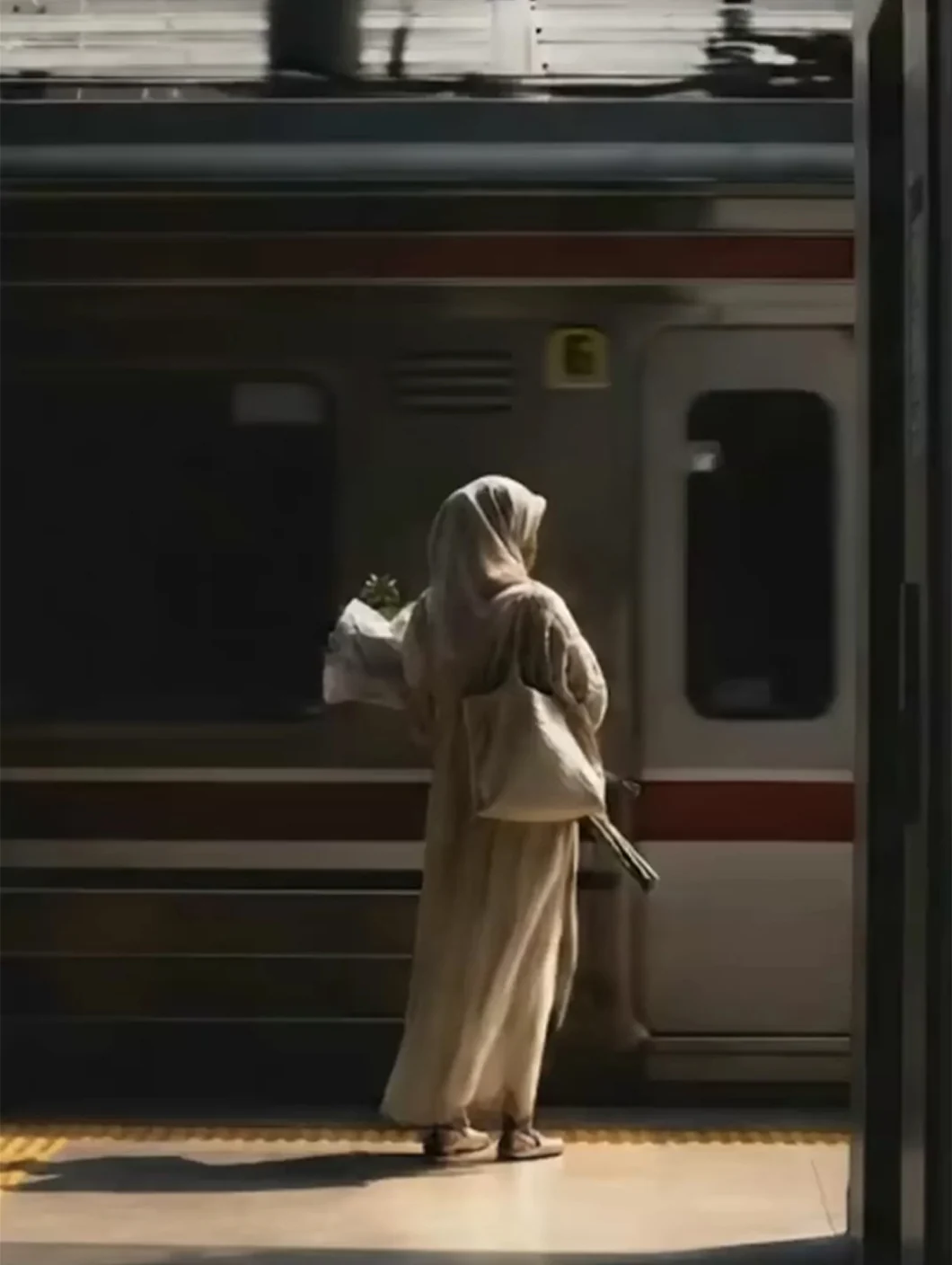 veo-subway-platform