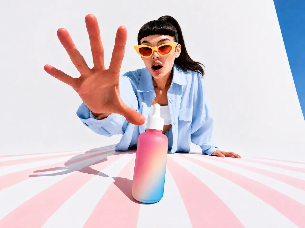 Serum bottle product shot